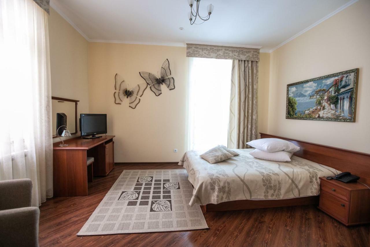 Karpaty Hotel Khust Exterior foto